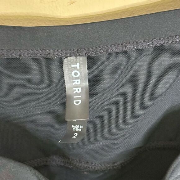 Torrid Women's 2X Black Wireless Lattice Front One Piece Swimsuit - Picture 12 of 15